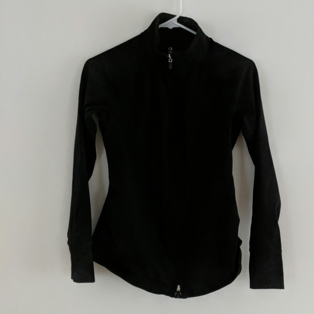 Gap maternity active jacket size S